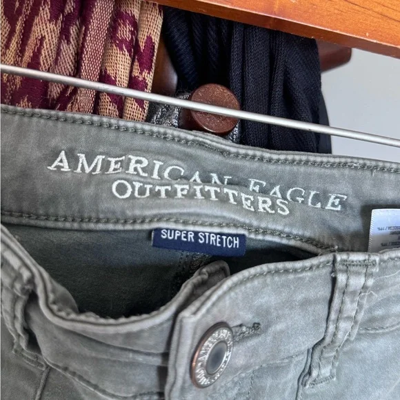 American Eagle Outfitters Gray Super Stretch Pants - Picture 3 of 4